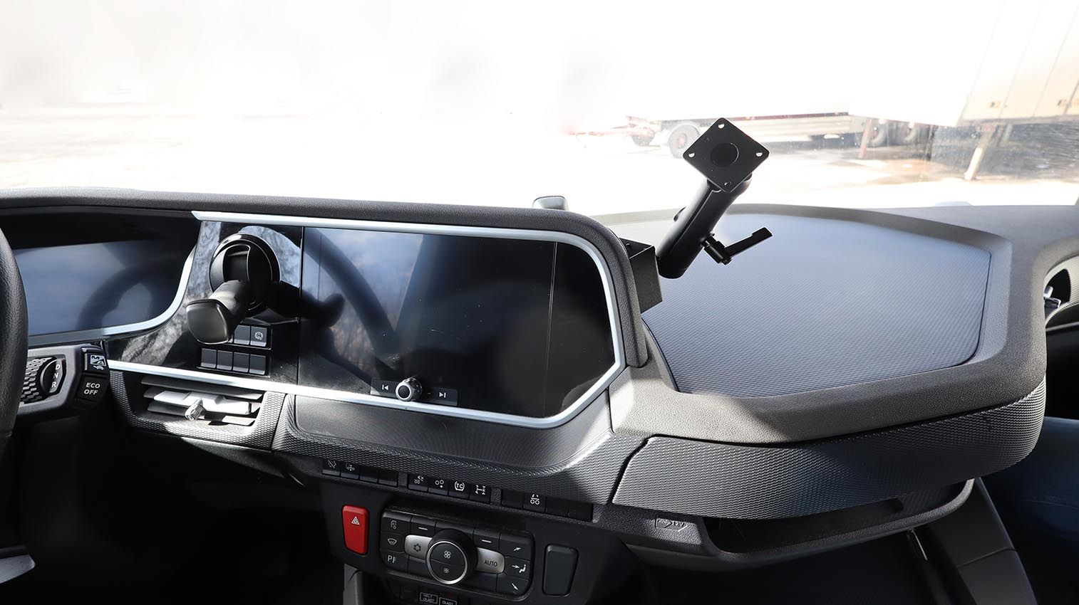 Proclip Daf XD/XF/XG/XG+ 22- Center mount - Heavy Duty